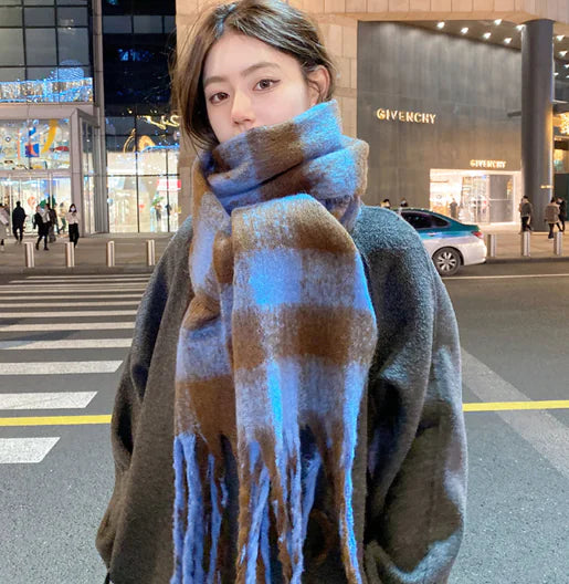Color Blocked Plaid Scarf for Atmosphere (One Piece)
