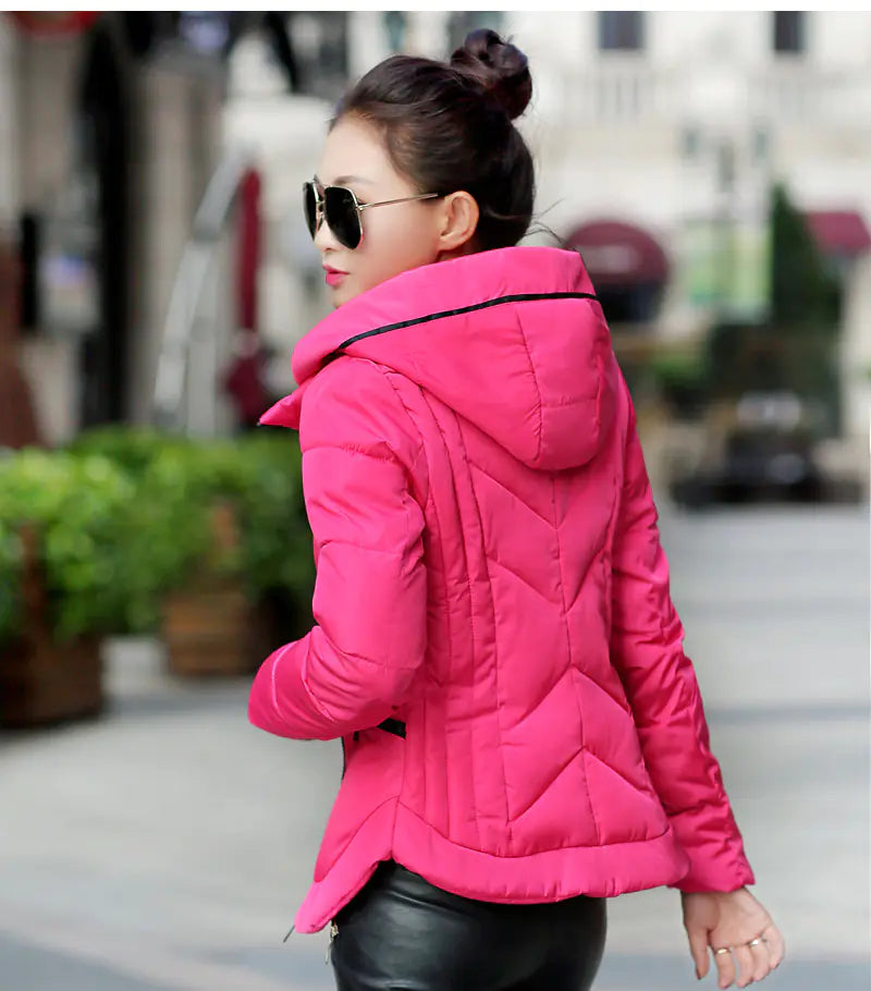 Stylish Short Women's Cotton Jacket for Winter