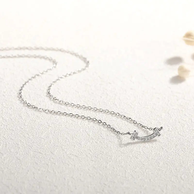 S925 Silver Minimalist Smile Face Necklace for Women