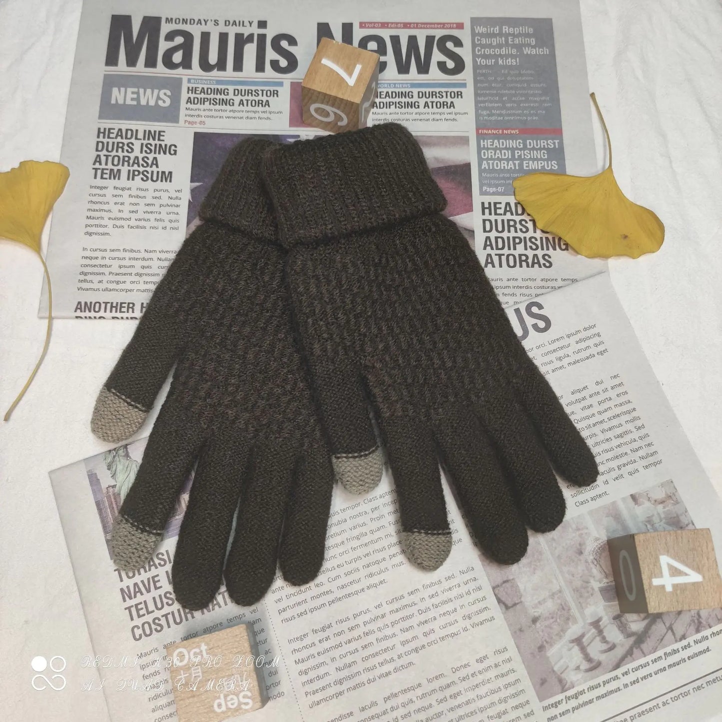 Women's Winter Touchscreen Knitted Thermal Gloves