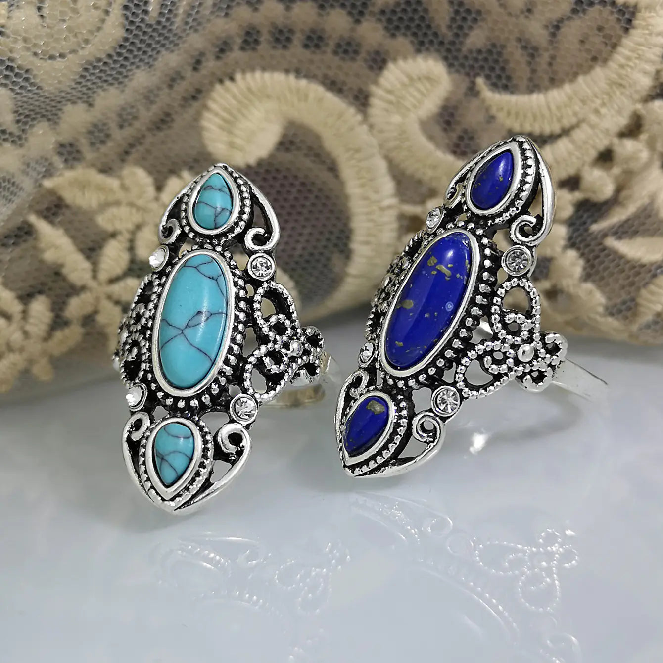 Vintage Turquoise Ring with Creative Openwork Design
