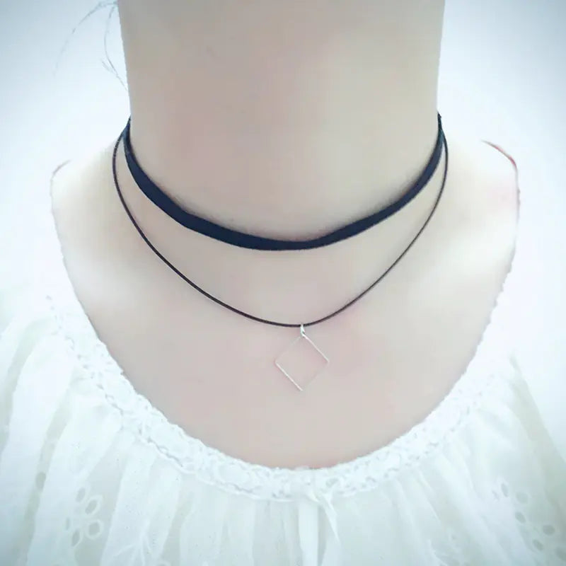 Vintage Diamond Pendant Layered Necklace for Women – Elegant Jewelry Gift
