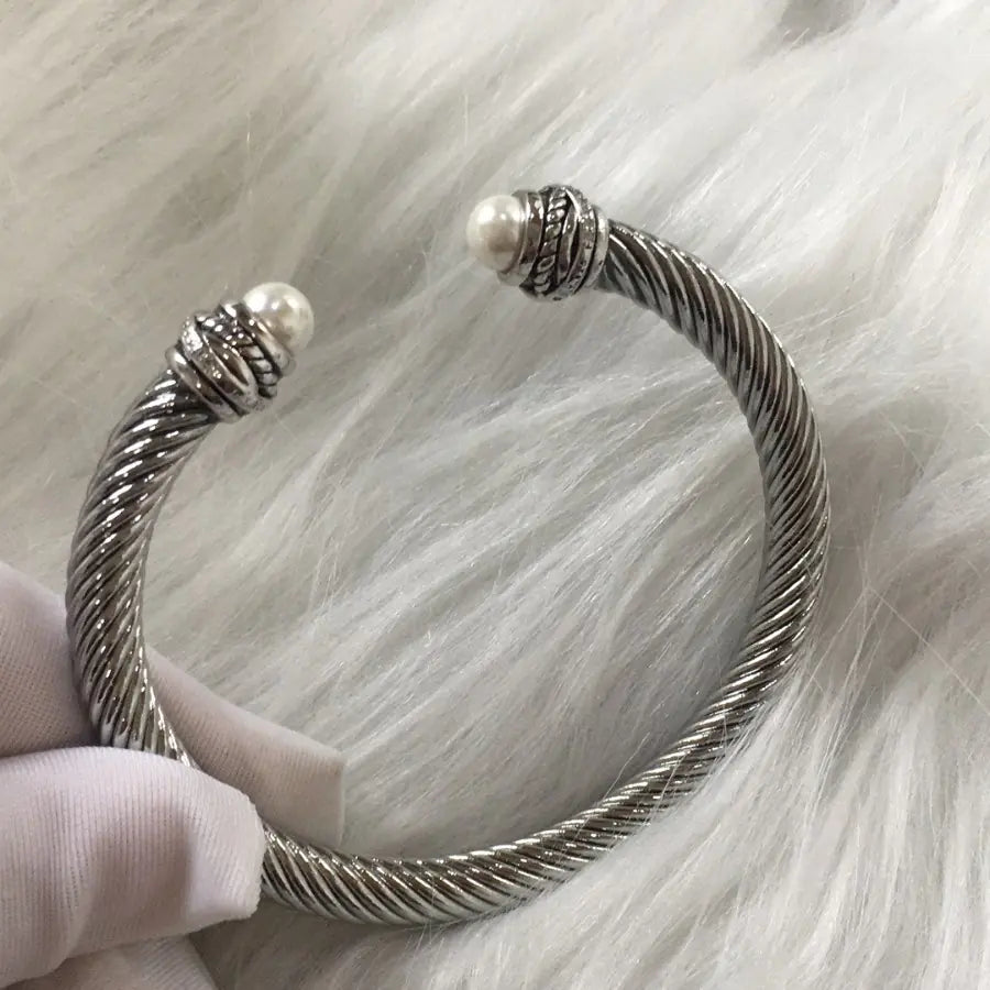S999 Pure Silver Hand-woven Retro Fashion Bracelet
