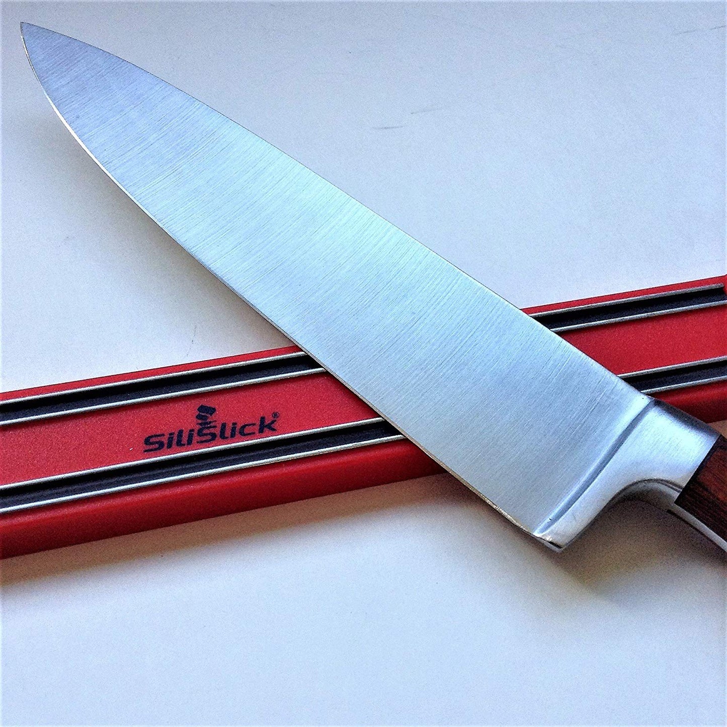 6-Slot Magnetic Knife Rack – Bold Red Wall-Mounted Tool & Knife Holder