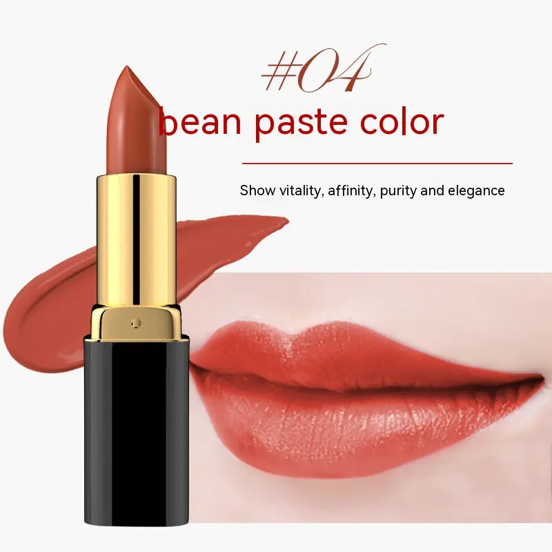 Moisturizing Lipstick with Long-Lasting Color