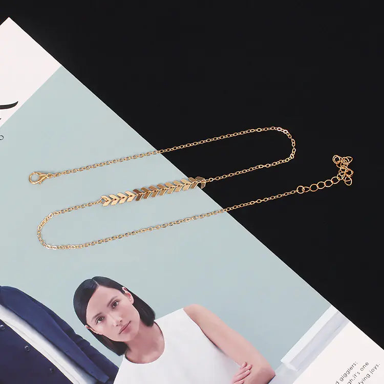Minimalist Leaf Necklace for Women - Trendy Design