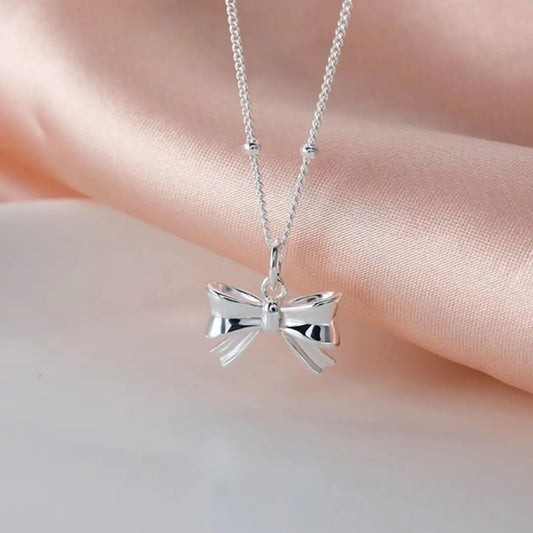 Minimalist Bowknot Necklace for Women - Chic Design
