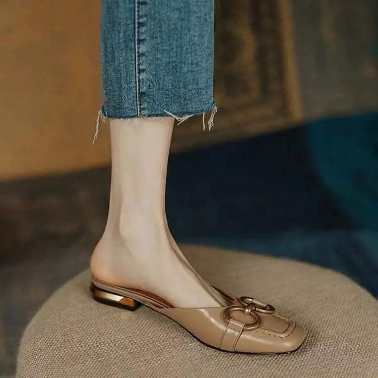 Retro Women's Flat Bottom Horse Buckle Slippers