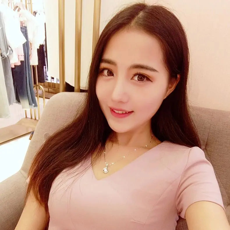 Rose Necklace for Women with Zircon Pendant