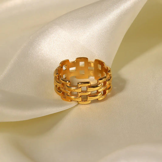 Ins Style Titanium Steel Hollow Ring - 18K Gold Women's Ring
