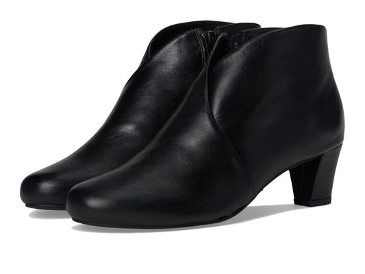 David Tate Women’s Prestige Fashion Boot – Black Leather Dress Boot