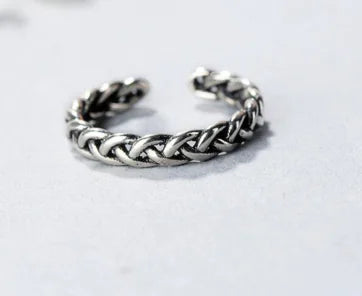 Personalized Chain Ring, Twisted Ring, Minimalist Ring