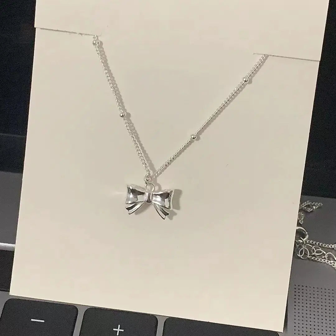 Minimalist Bowknot Necklace for Women - Chic Design