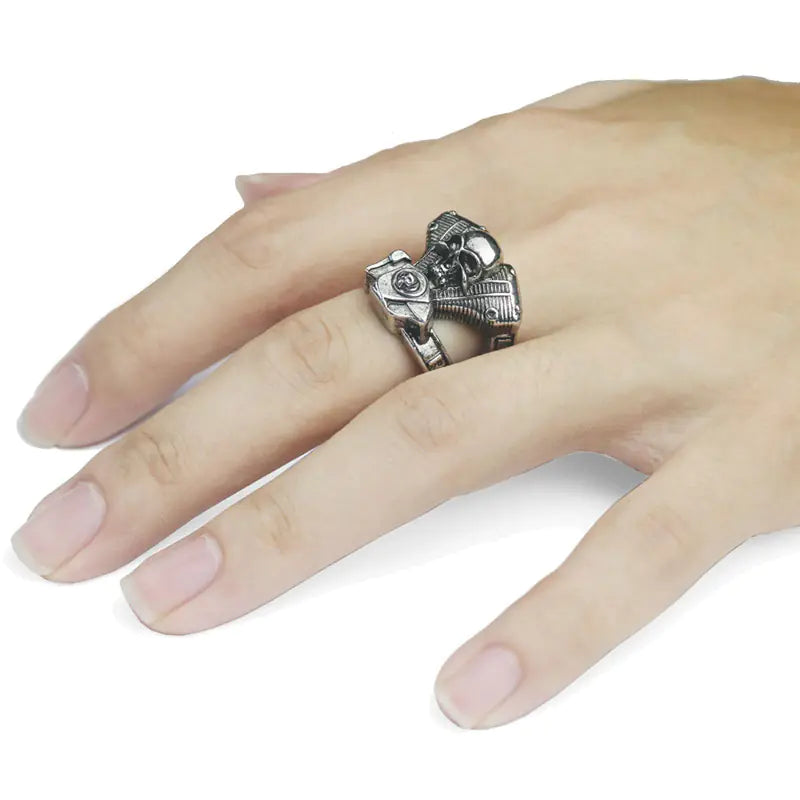 Ghost Rider Skull Engine Ring - Retro Punk Biker Ring