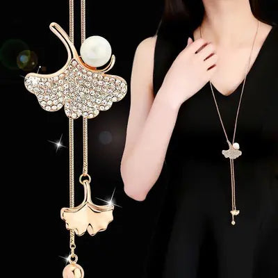 Autumn Winter Fashion Leaf Butterfly Necklace for Women