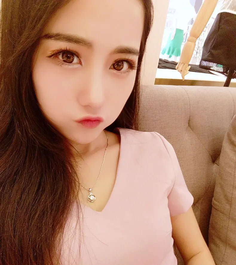 Rose Necklace for Women with Zircon Pendant