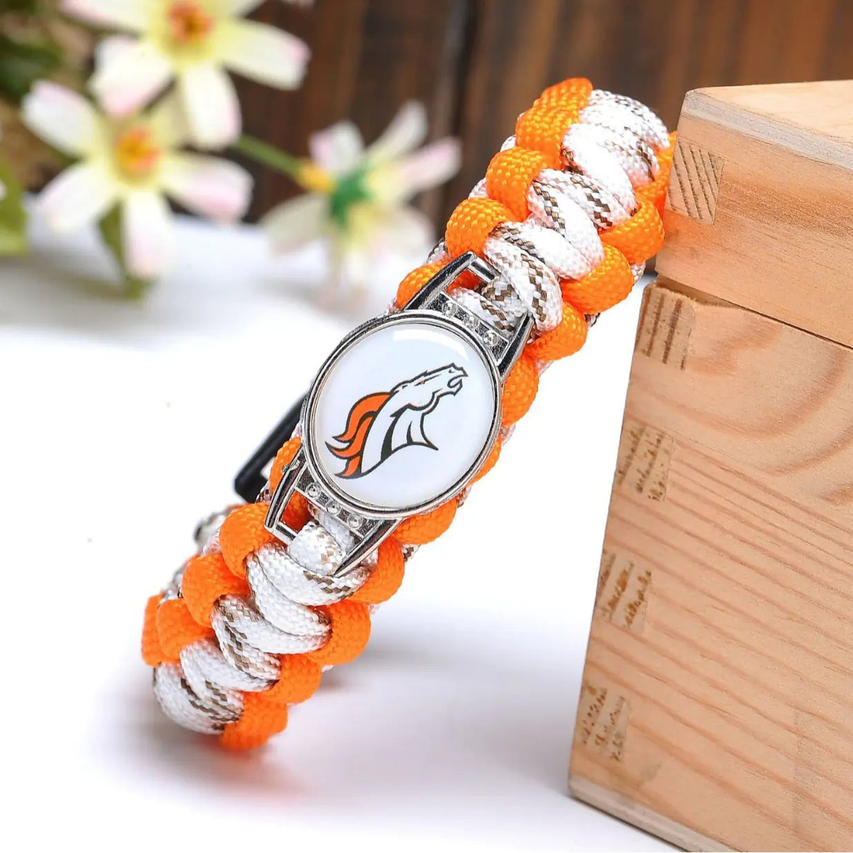NFL Paracord Bracelet with Team Logos (32 Teams)