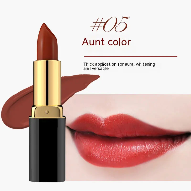 Moisturizing Lipstick with Long-Lasting Color