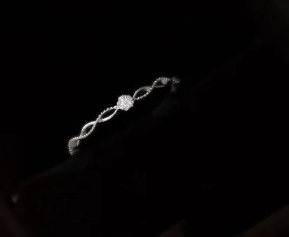 Diamond Ring Women's Design - Fried Dough Twists Style