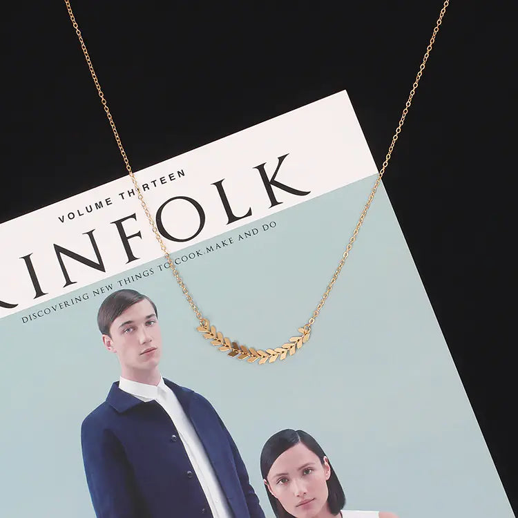 Minimalist Leaf Necklace for Women - Trendy Design